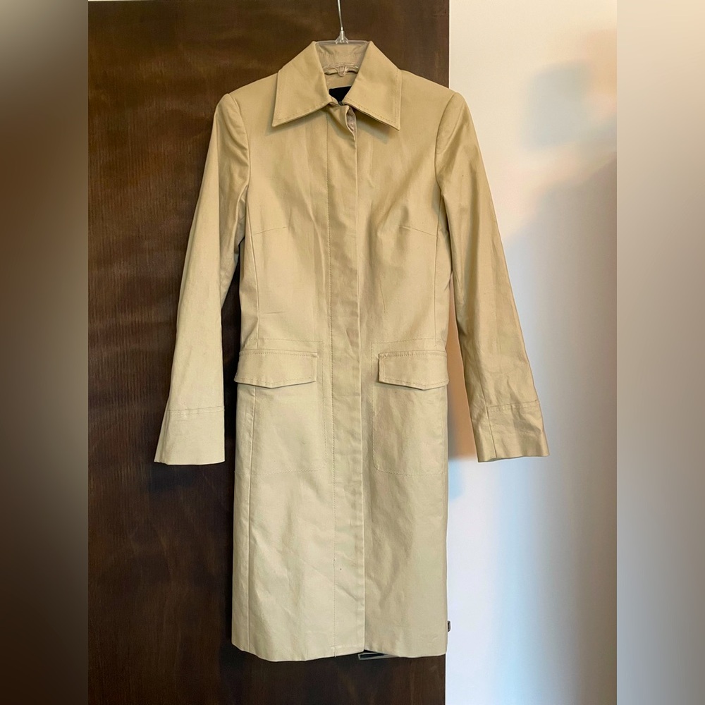 H&M seamed detail back belted khaki trench coat, size 4